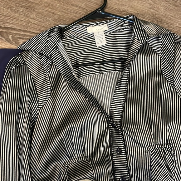 Bundle of 4 Tops - Picture 5 of 6